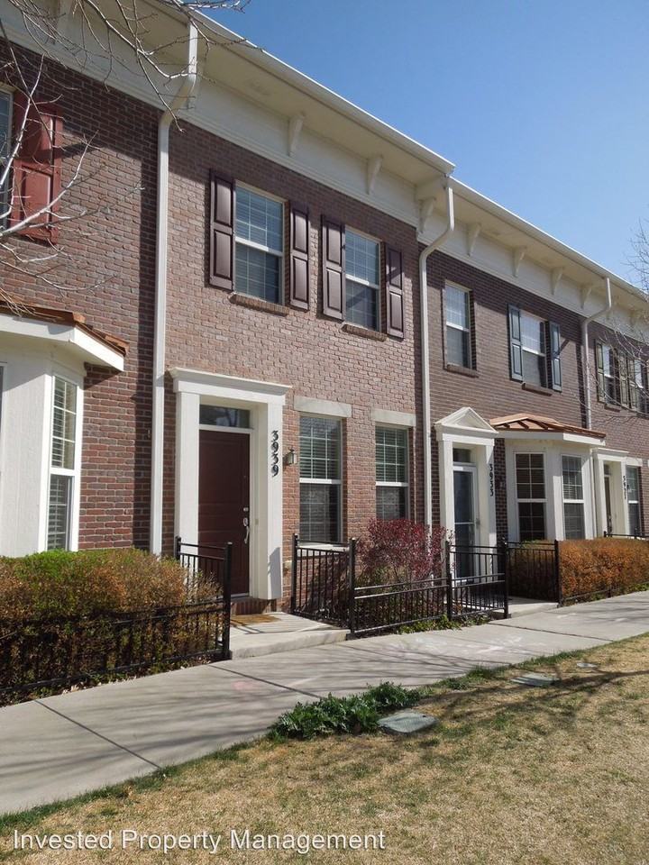 3939 W 118th Pl