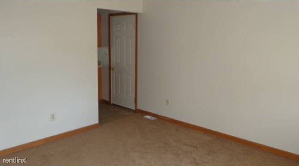 15445 Colbert St - Photo 2 of 5