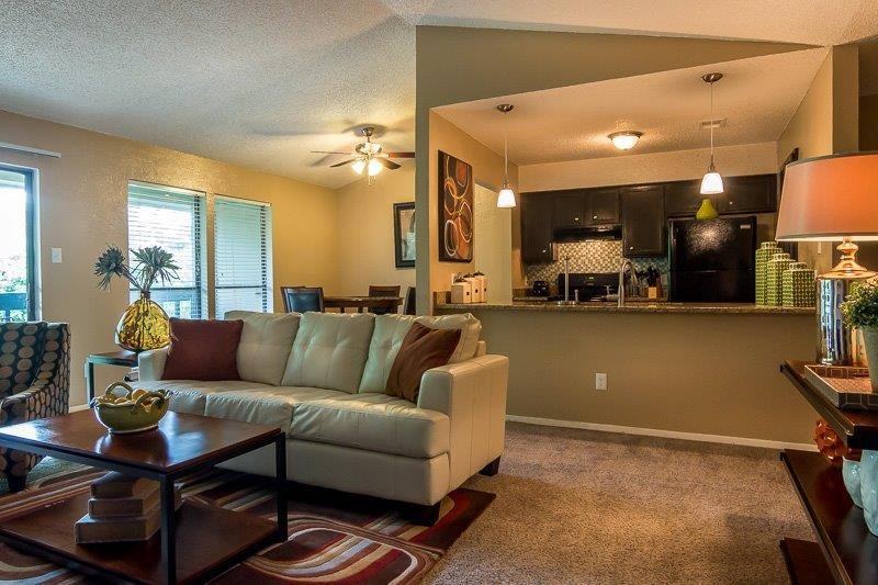 4025 Victory Dr - Photo 2 of 9