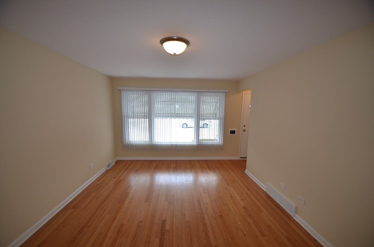 7604 W Strong St - Photo 3 of 5