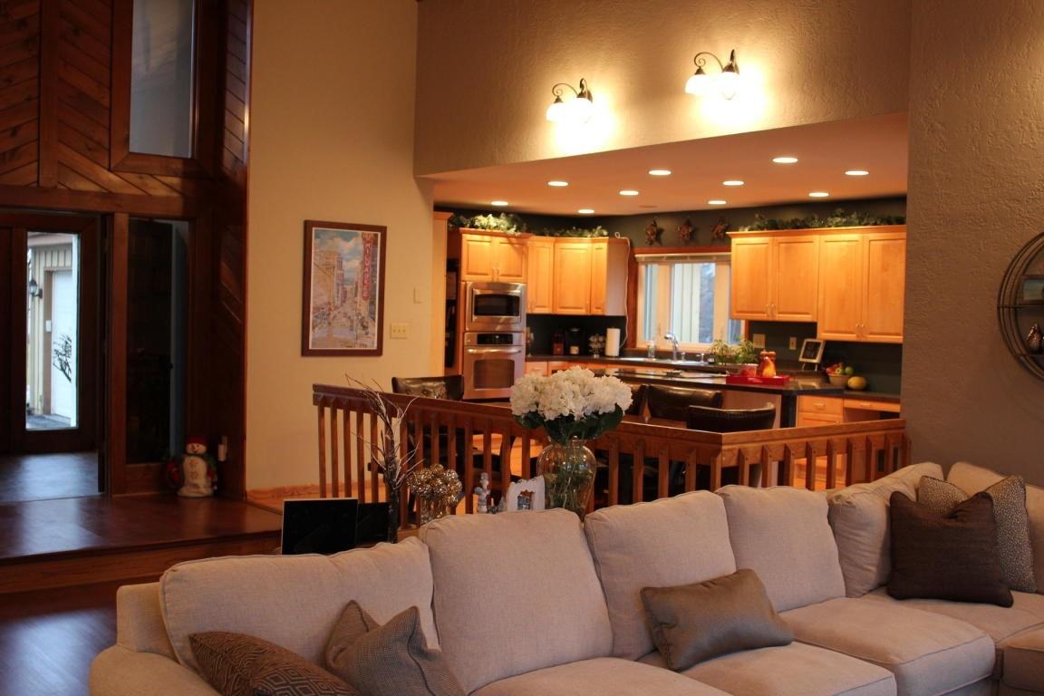 9615 Stanford Dr - Photo 2 of 20