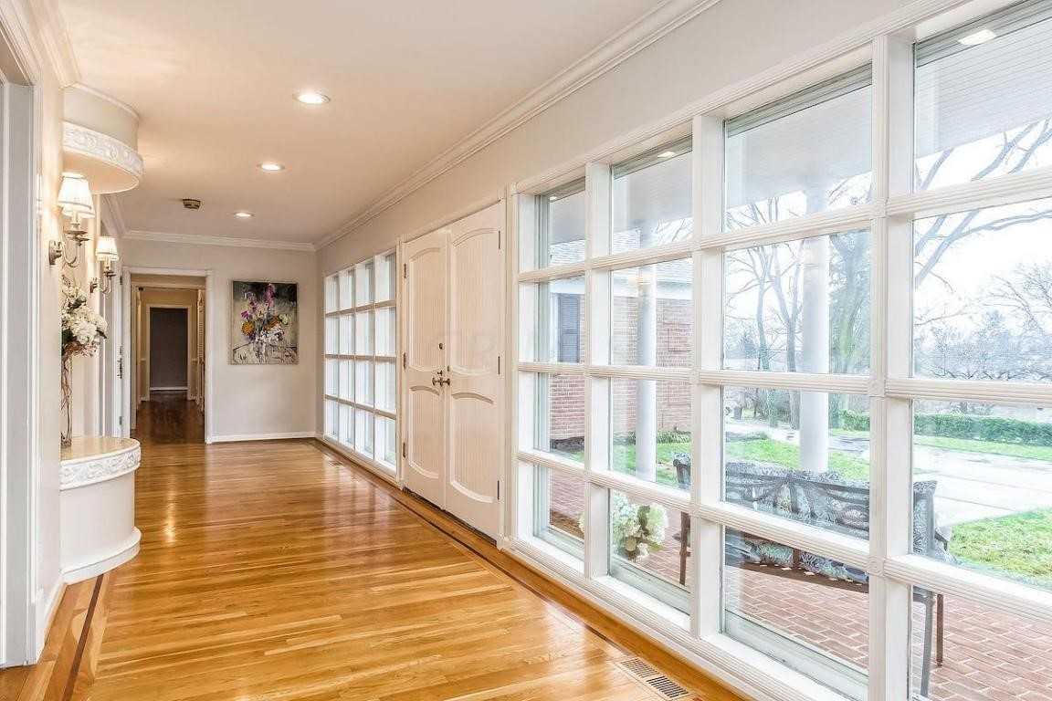 2680 Charing Rd - Photo 3 of 30