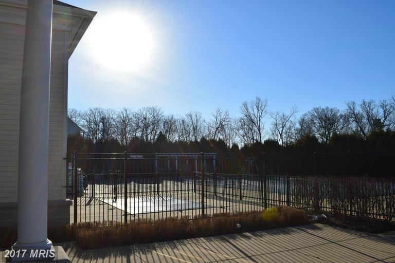 19438 Diamond Lake Dr - Photo 2 of 15