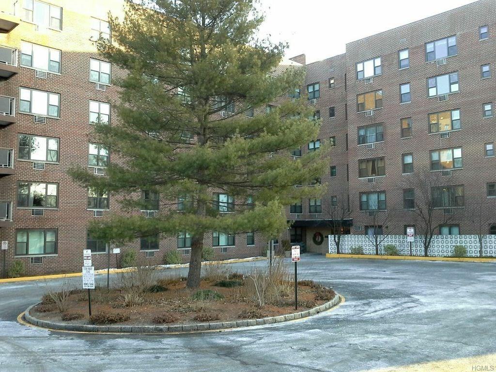 77 Carpenter Ave #5T