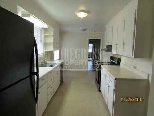 2205 Jerry Jones Drive - Photo 3 of 22