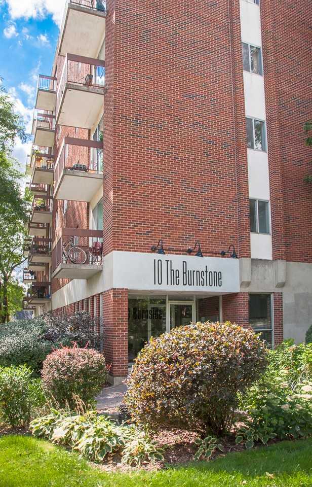 10 Burnside Avenue, Ottawa, ON K1Y 2L9 Studio Apartment for Rent