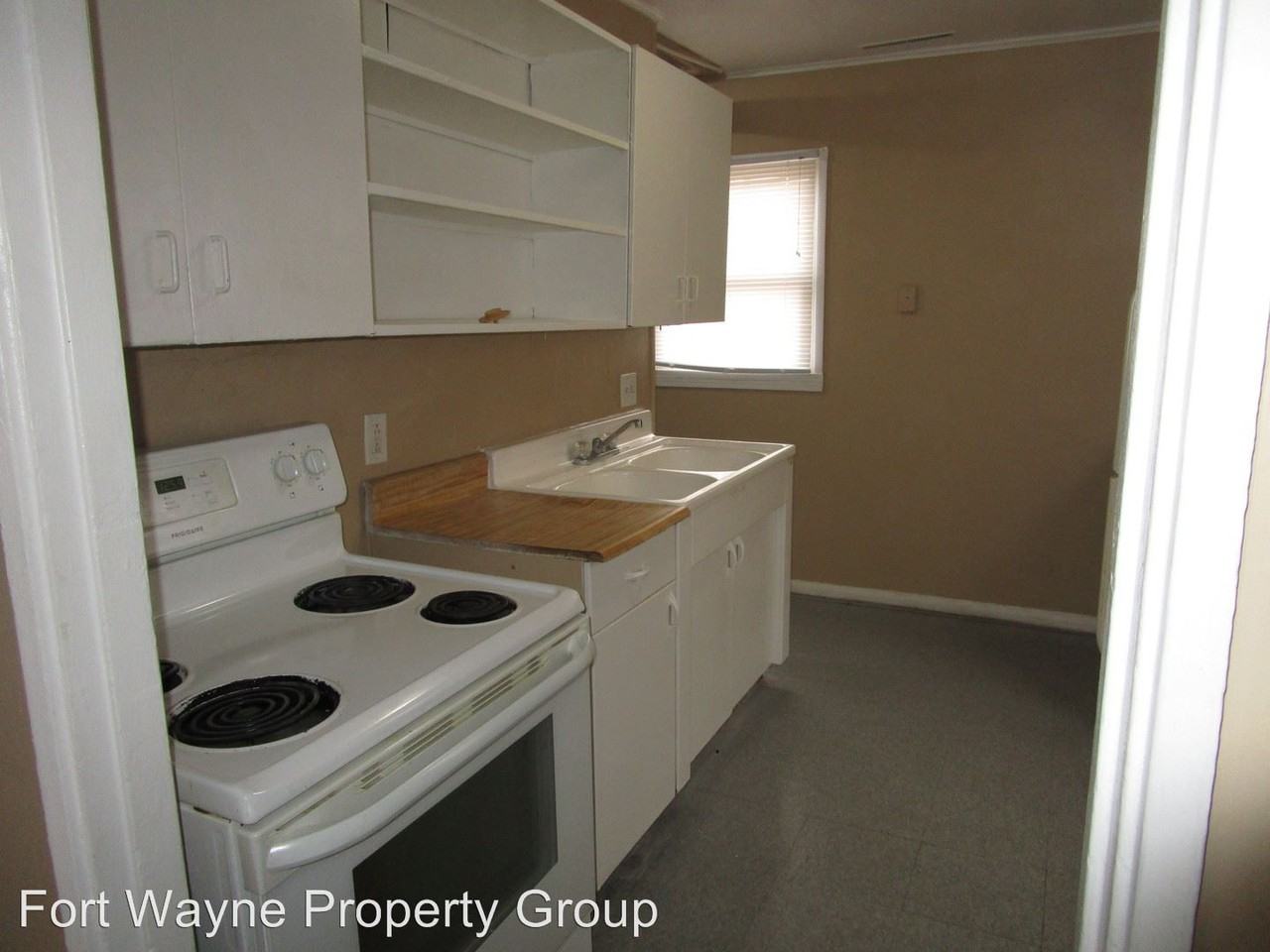 1206 Roosevelt Dr - Photo 2 of 10