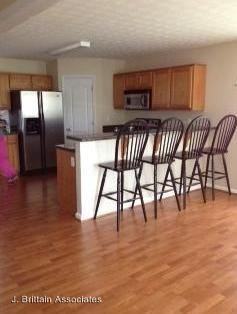 211 Hawk Pass - Photo 2 of 9