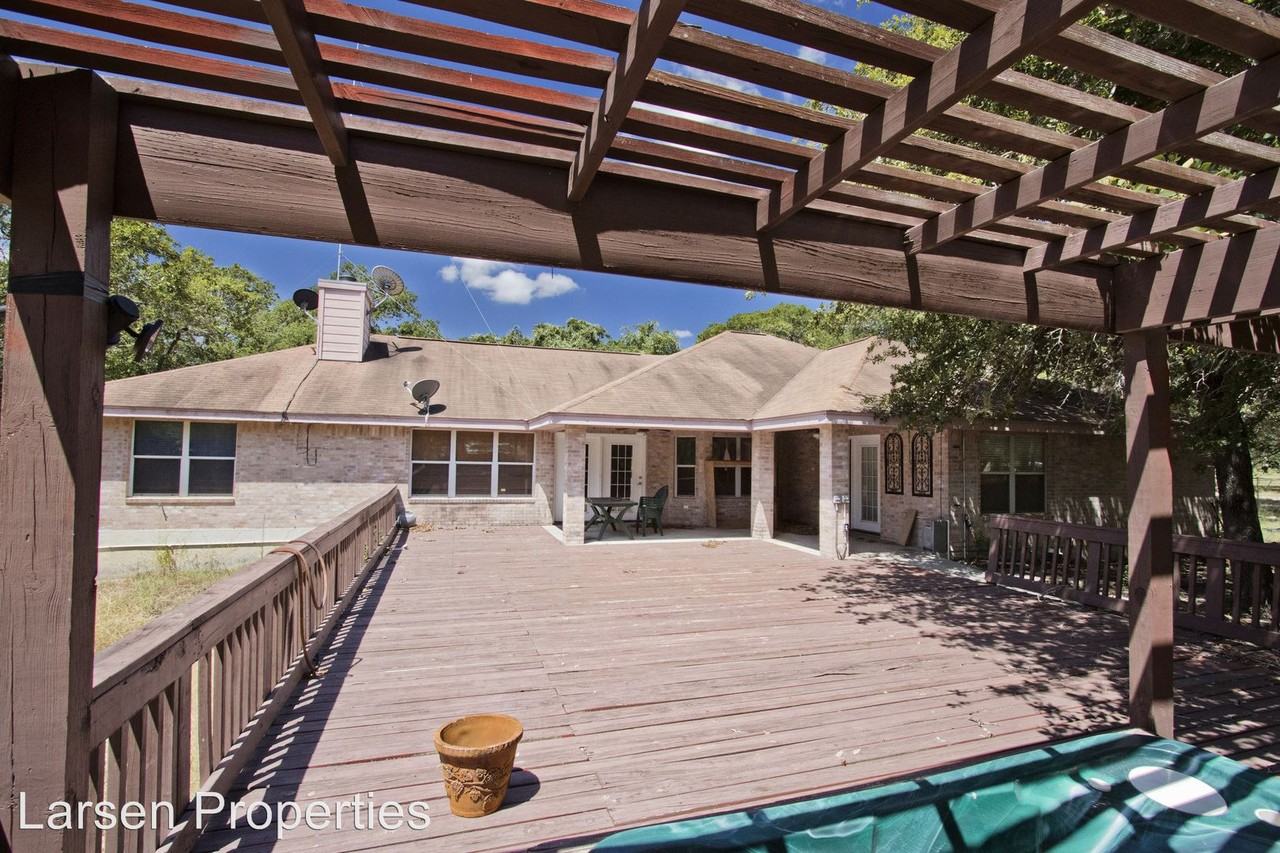 154 Oak Hollow - Photo 3 of 25