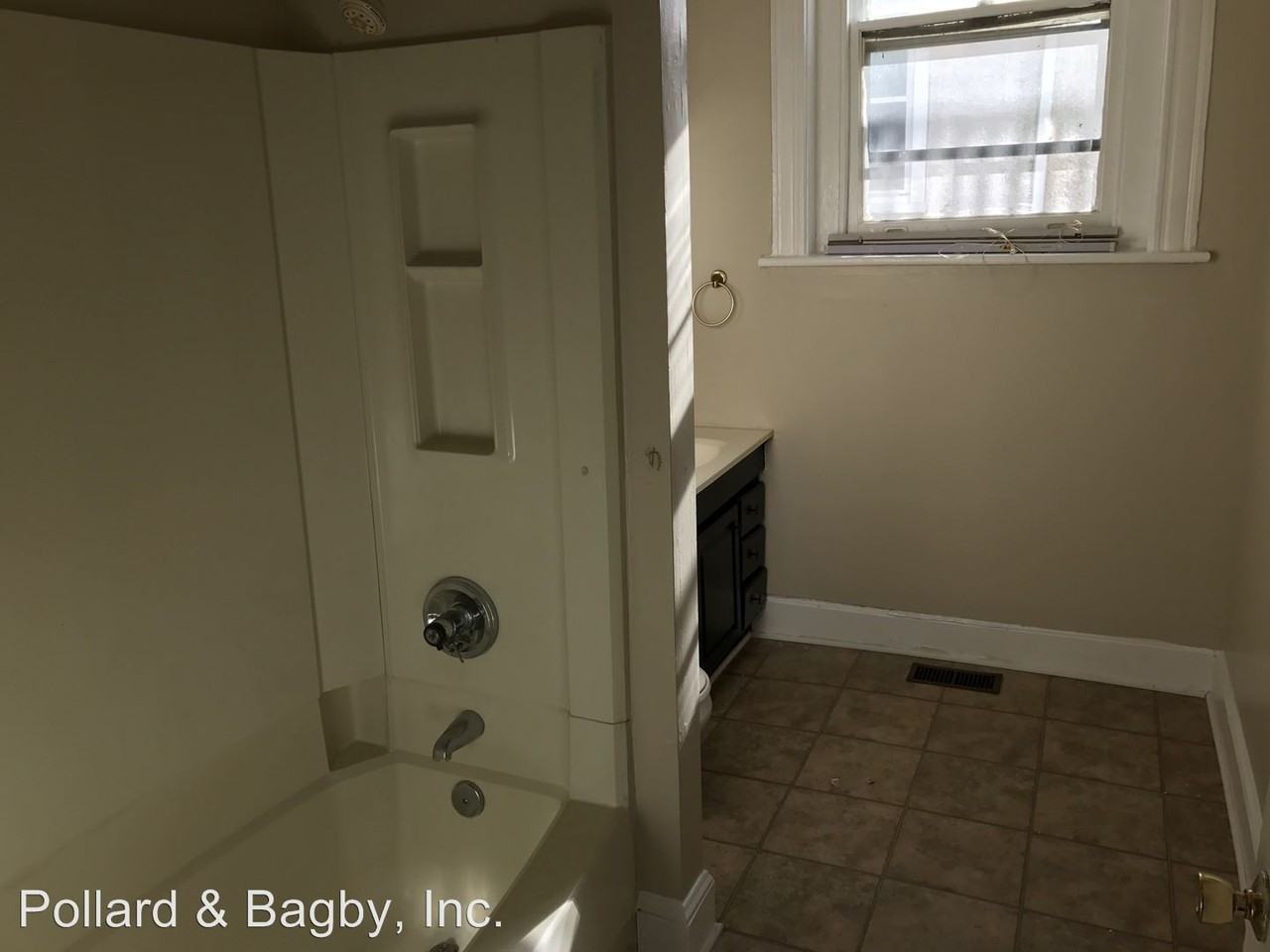 1608 Monteiro St - Photo 3 of 6