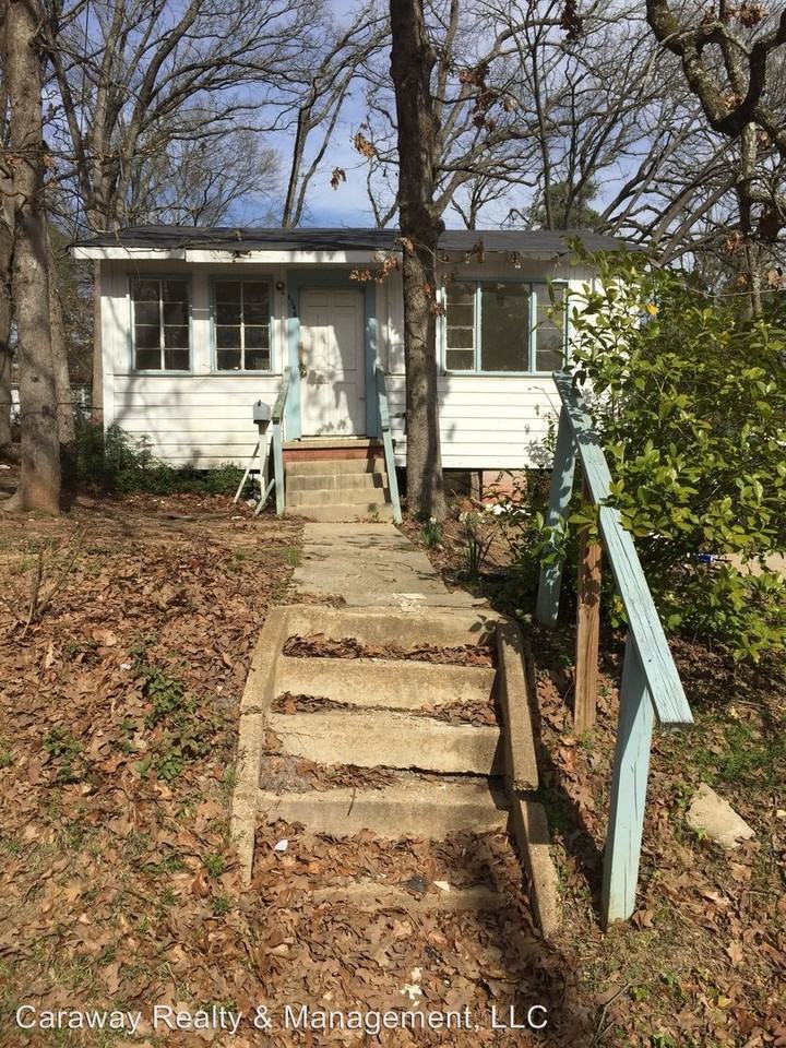 1346 Summers St