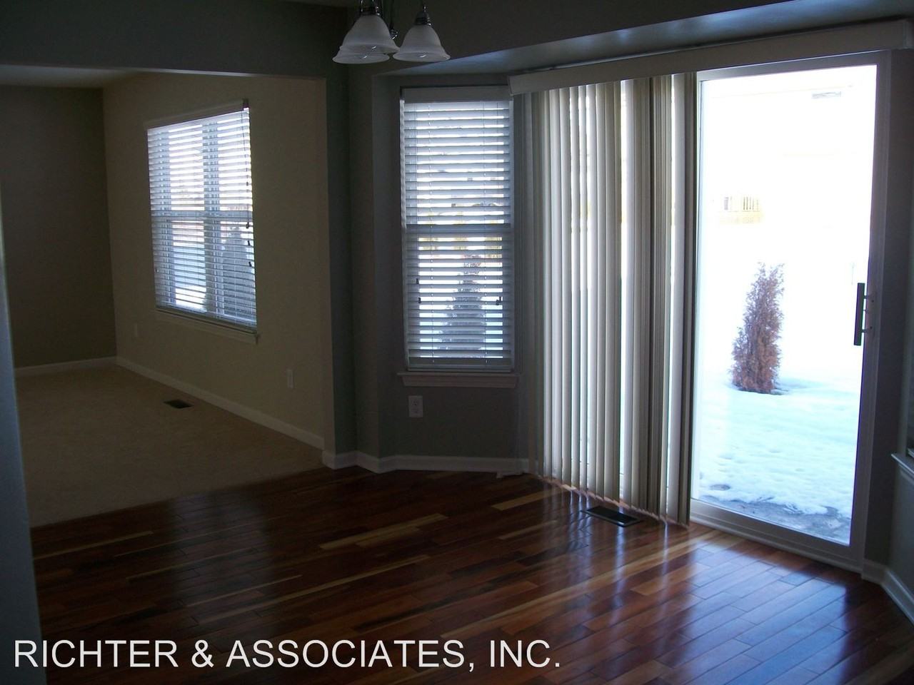 1820 Wooded Valley Ln - Photo 3 of 19