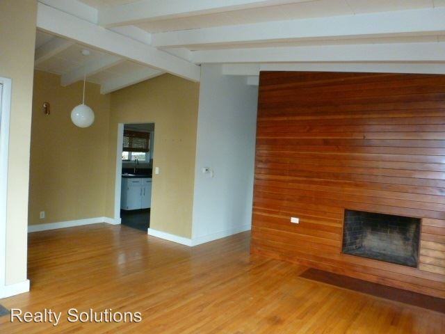 1516 NE 129th Pl - Photo 3 of 13