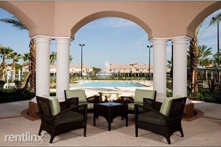 8364 Bella Tierra Ct - Photo 3 of 7