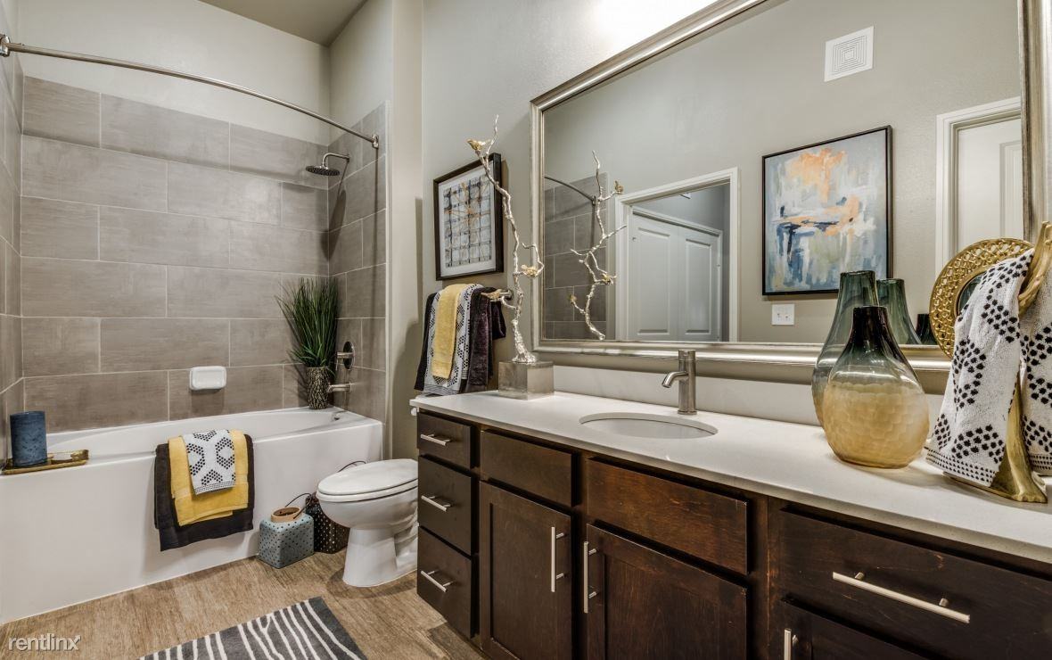 9600 Gaylord Pkwy - Photo 3 of 14