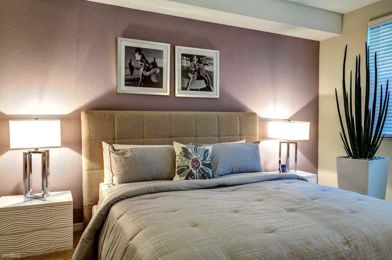 2299 SW 37th Ave - Photo 3 of 7