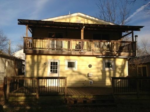 61 Chester Ave SE - Photo 3 of 17