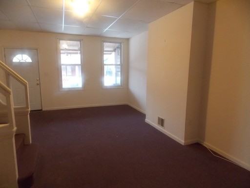 941 N 43rd St - Photo 2 of 10