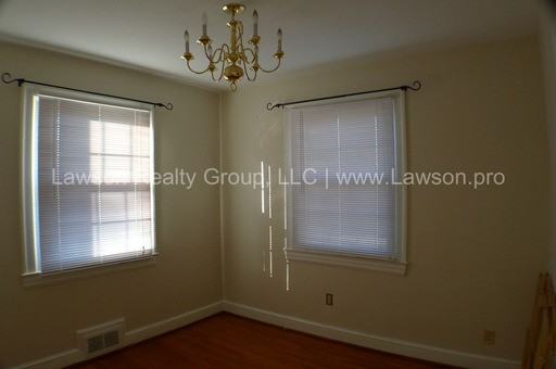 2512 Stephenson Ave SW #2512 - Photo 3 of 14