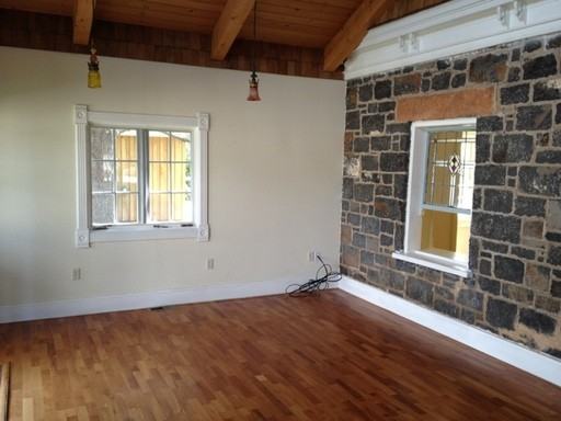 590 N 300 W St - Photo 3 of 35