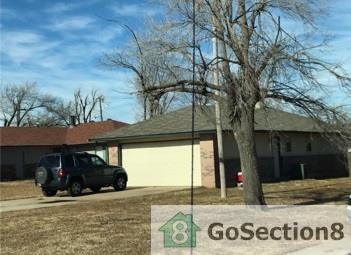 609 NW 109th St - Photo 2 of 2