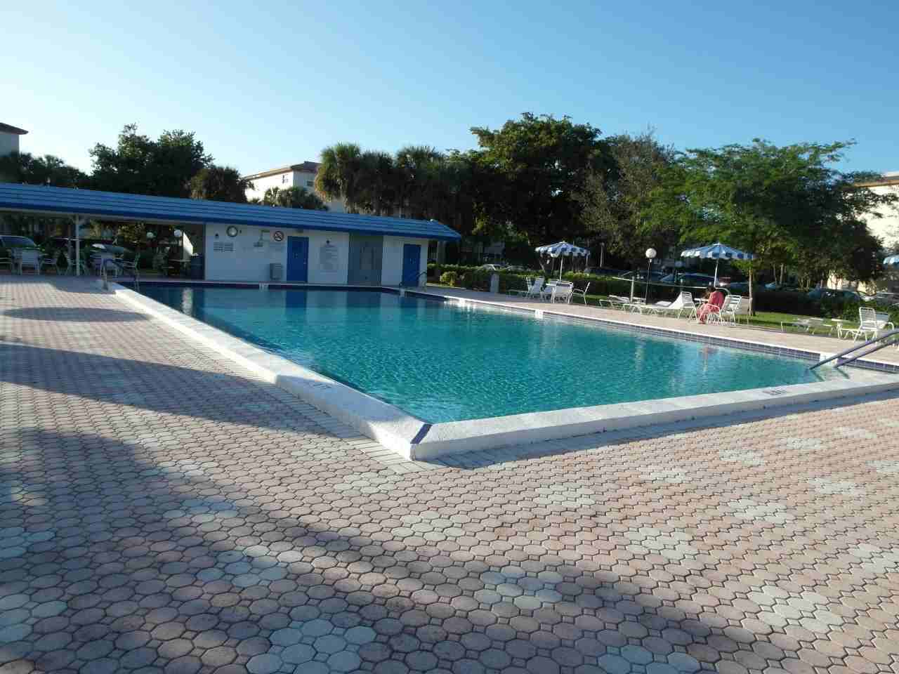 3401 Bimini Ln - Photo 3 of 21