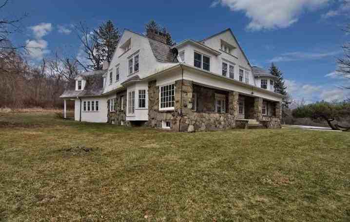 325 Carbondale Rd - Photo 2 of 29