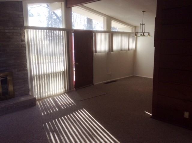 1700 Ridgewood Dr - Photo 2 of 13