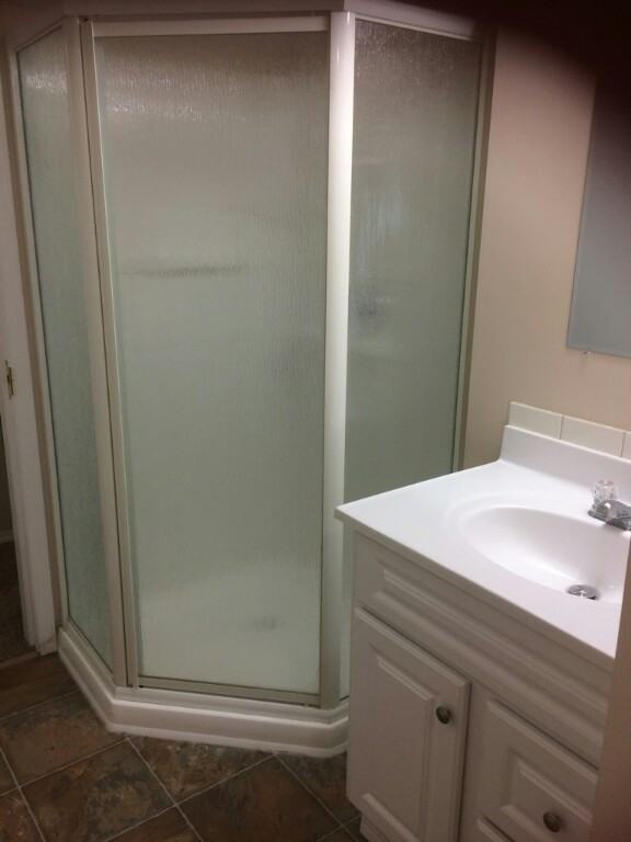 45 Beaverbrook Crescent - Photo 2 of 7