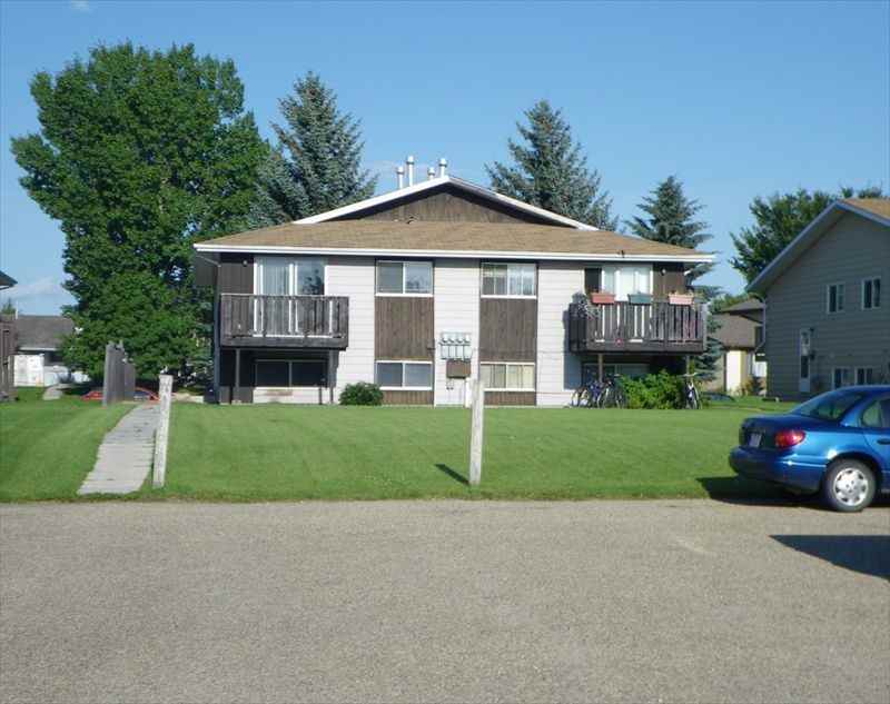 14 Cardinal Ave - Photo 2 of 4