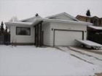 9304 174 St NW - Photo 2 of 2