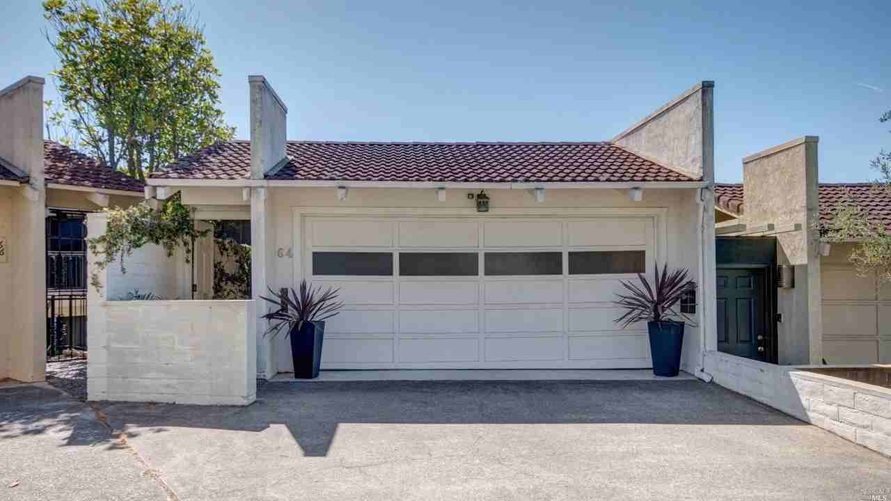 64 Red Hill Cir - Photo 3 of 30