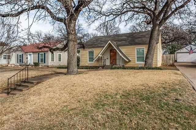 1908 Blue Bonnet Dr - Photo 2 of 23