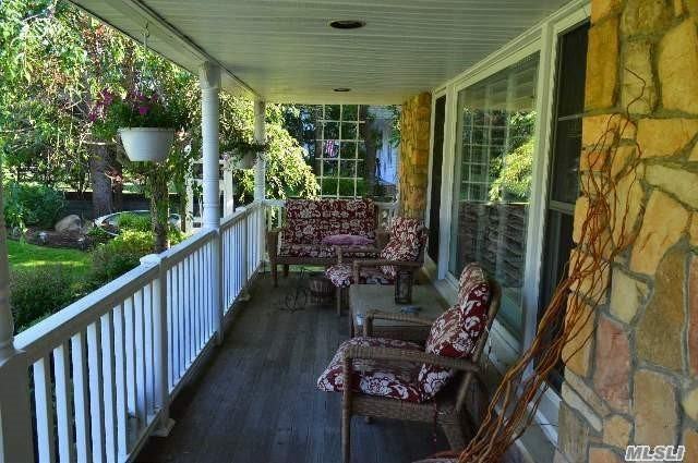 128 Senix Ave - Photo 2 of 20