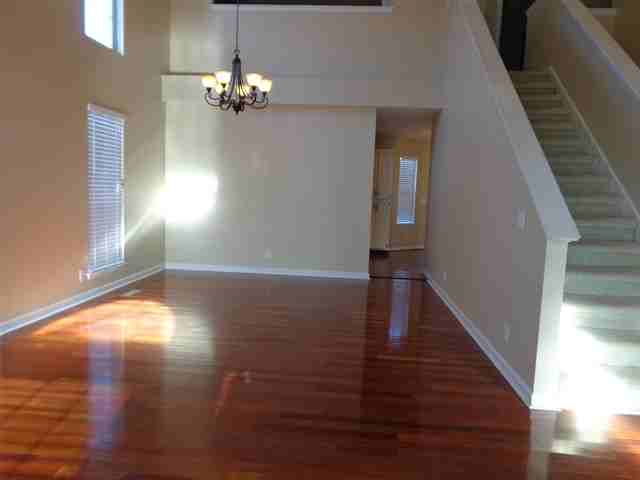 2404 Rollett Ct - Photo 2 of 18