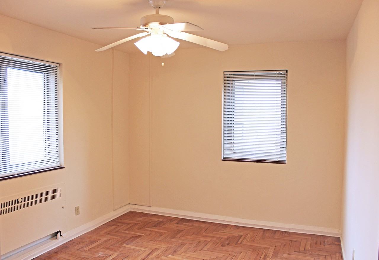 1609 Prospect Apartments - Photo 3 of 20