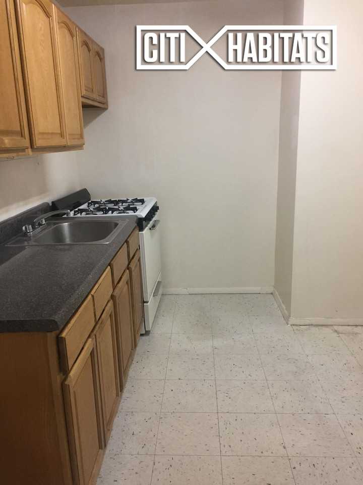 94-10 60th Ave 5M - Photo 3 of 5