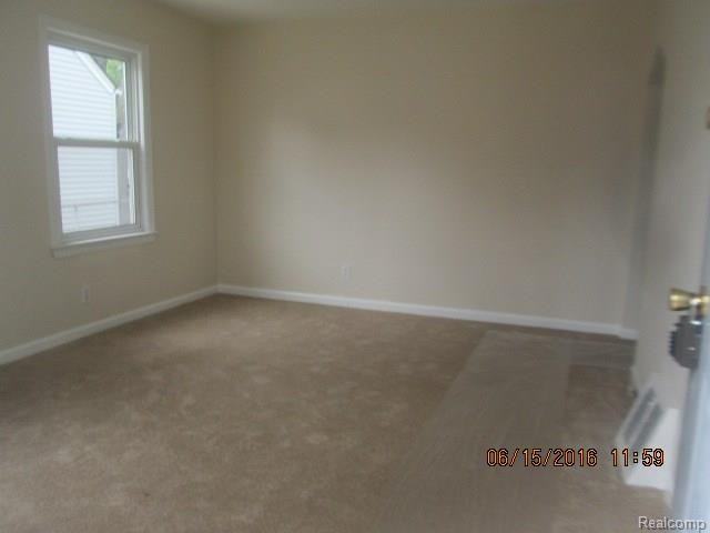 3844 Trumbull St - Photo 2 of 30