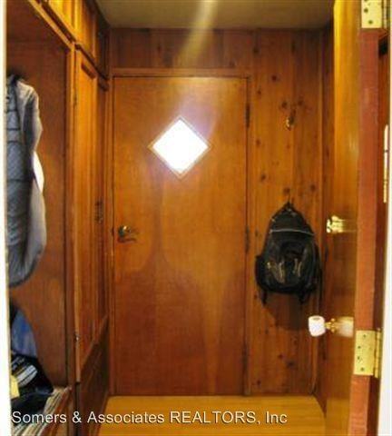 1170 Gregory St - Photo 2 of 18