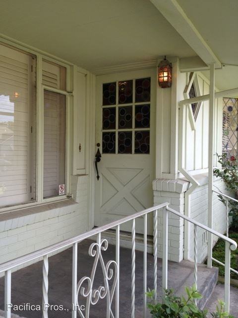 7030 14th Ave - Photo 2 of 19