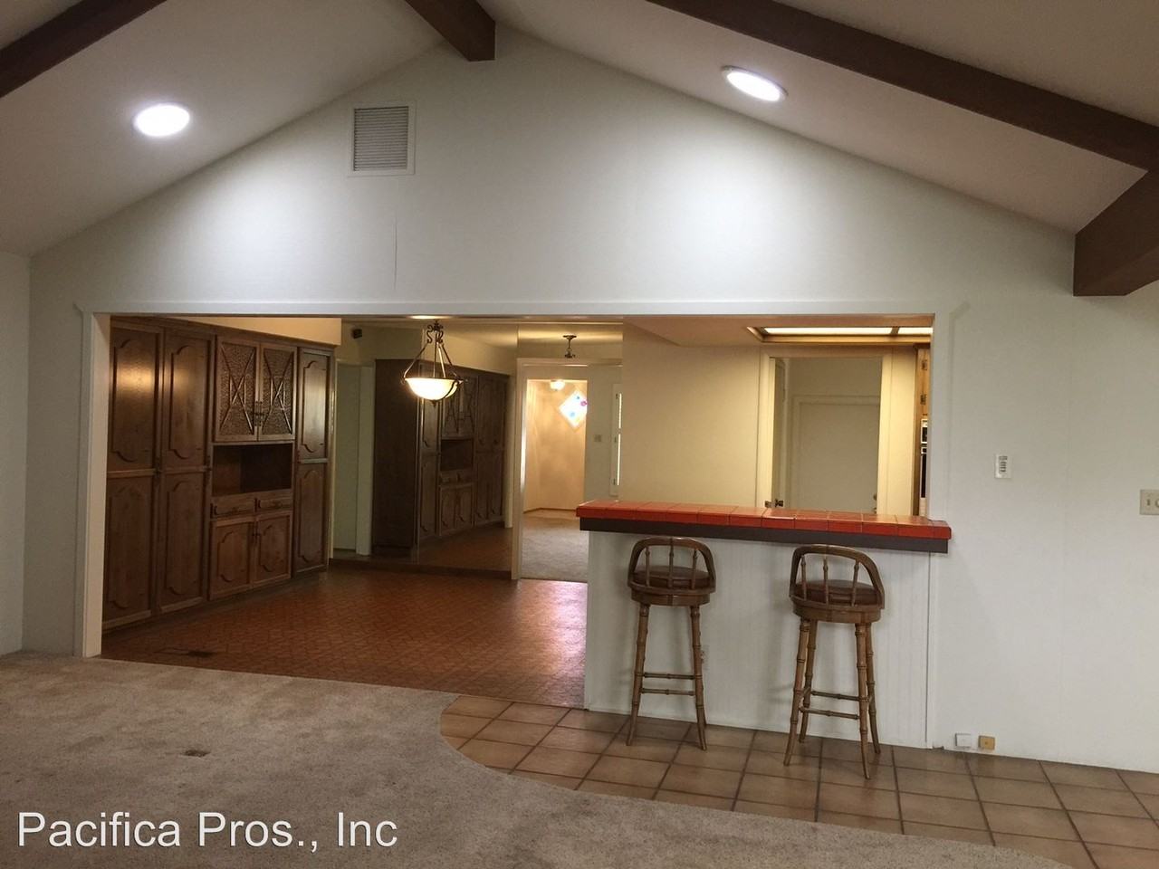 7030 14th Ave - Photo 3 of 19