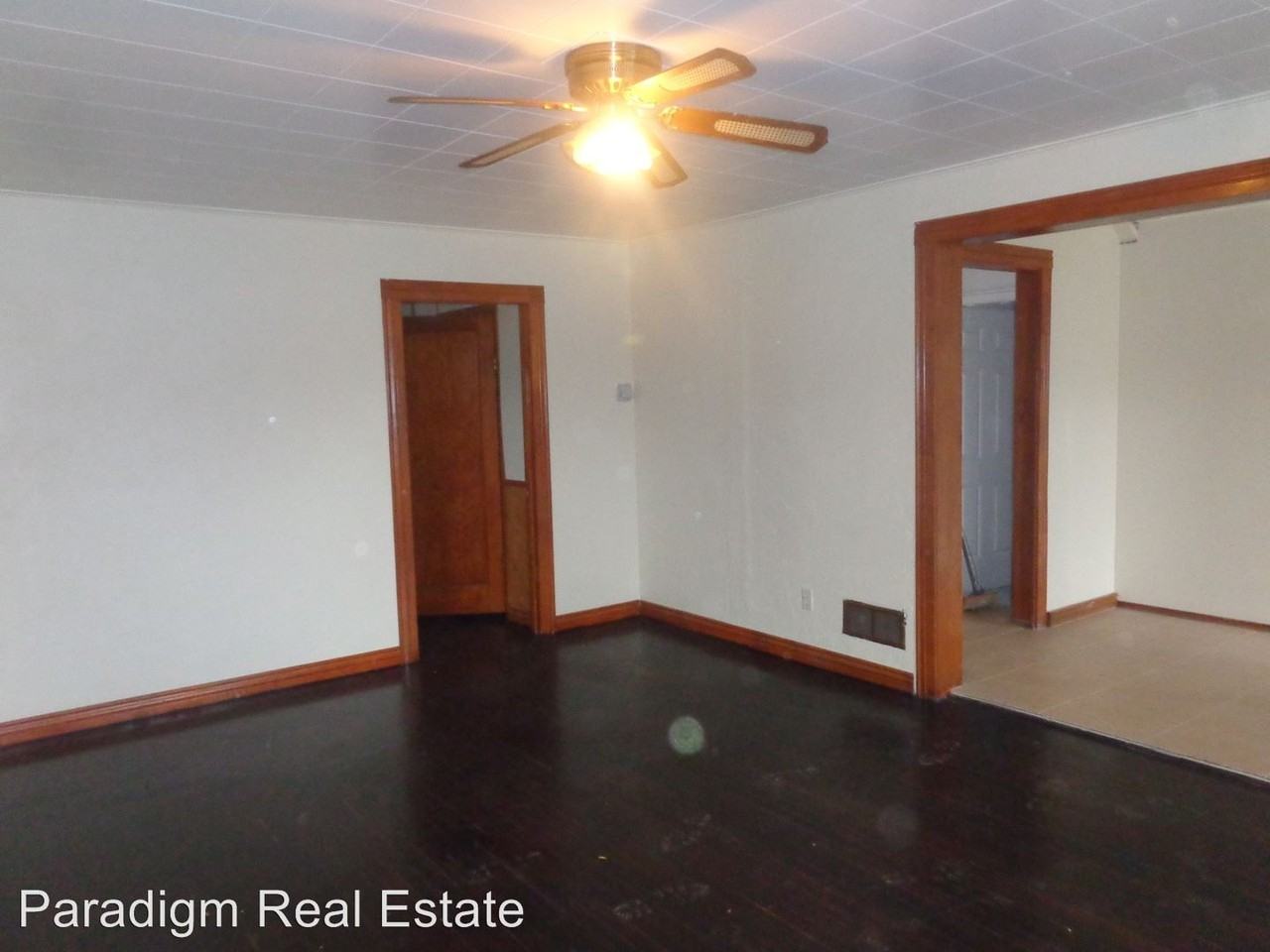 2831 Kiesel Ave - Photo 2 of 6