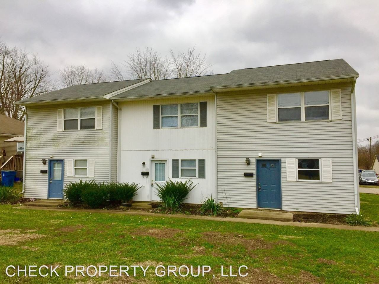 113-117 Ada Avenue Tri-Plex - Photo 2 of 15