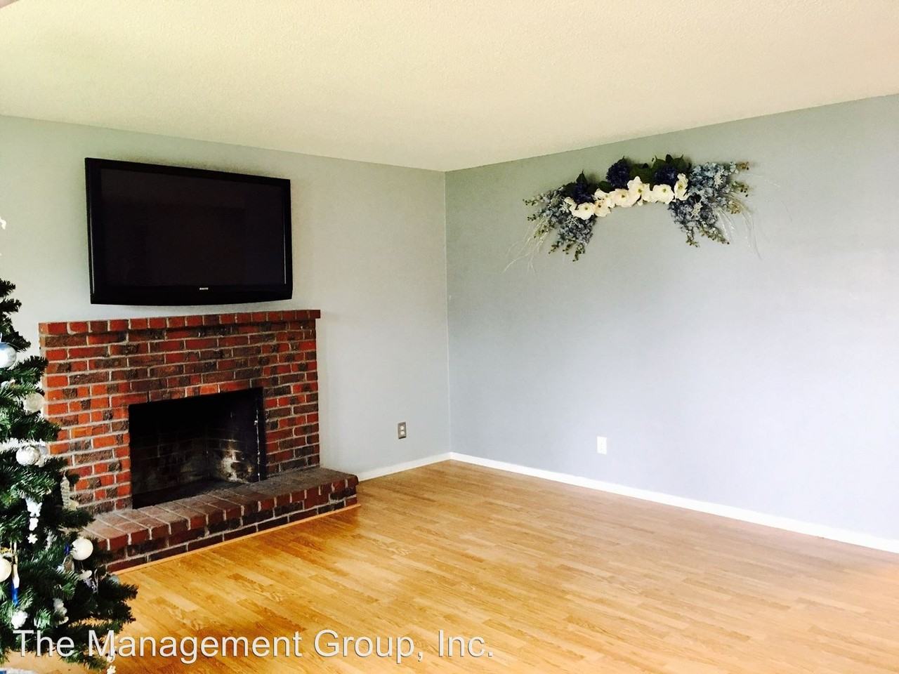 2911 NE 124th Ave - Photo 2 of 9