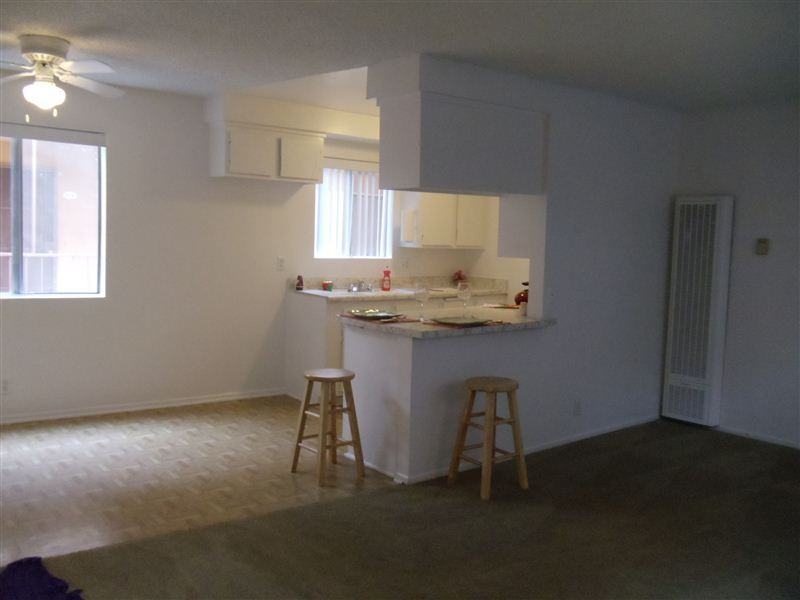 Hampton Pointe Apts - Photo 3 of 10