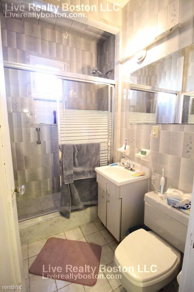 96 Verndale St - Photo 3 of 3