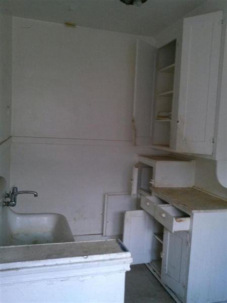 3295 Rochester St - Photo 3 of 4