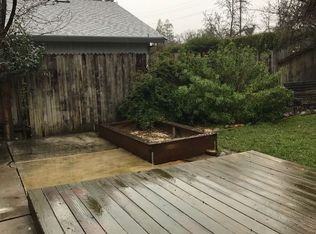 9365 Ivydale Cir - Photo 2 of 9