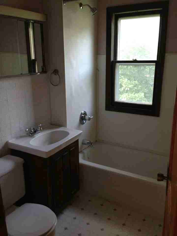 437 5th Ave S - Photo 3 of 4