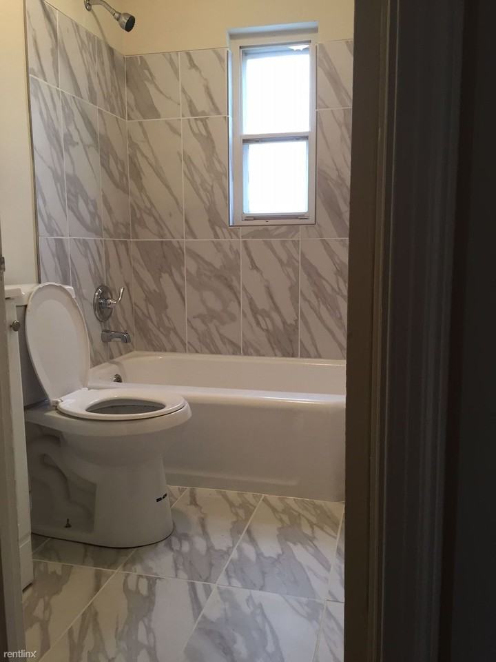 6913 Foster St - Photo 2 of 11